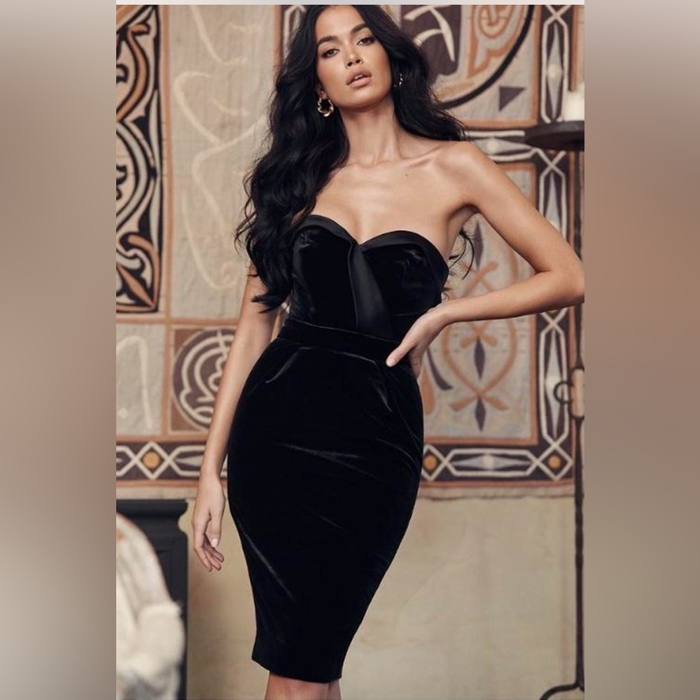 House of CB Black Strapless Dress Never Worn